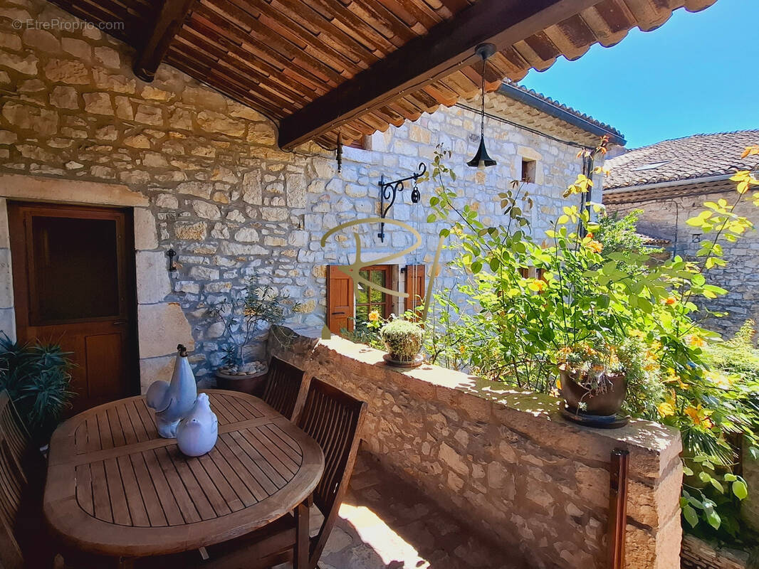 Maison à VALLON-PONT-D'ARC
