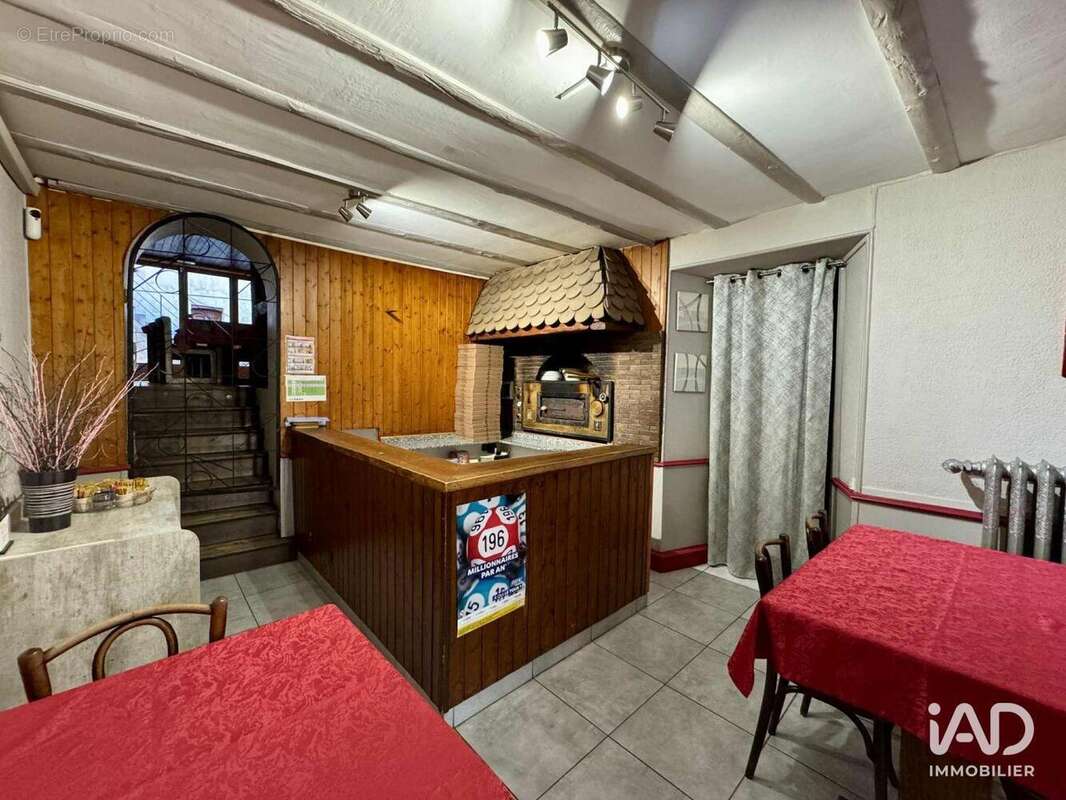 Photo 6 - Commerce à SERRIERES-EN-CHAUTAGNE