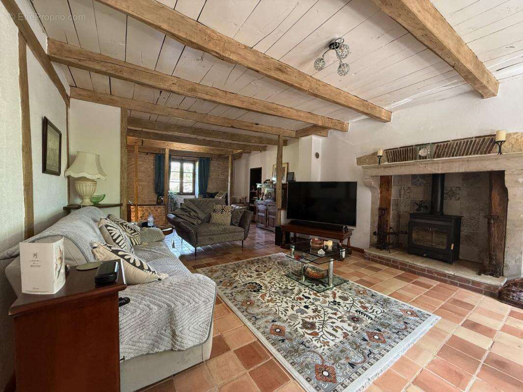 Maison à LE BOUCHAGE