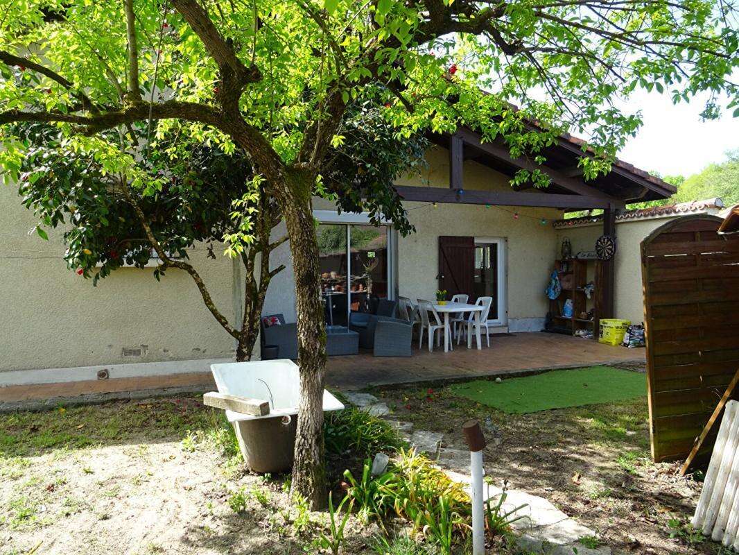 Maison à SAINT-PIERRE-DU-MONT