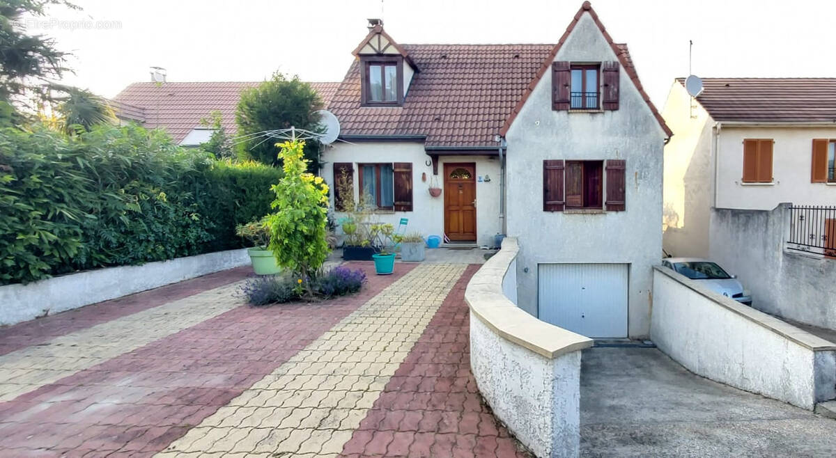 Maison à BEAUMONT-SUR-OISE