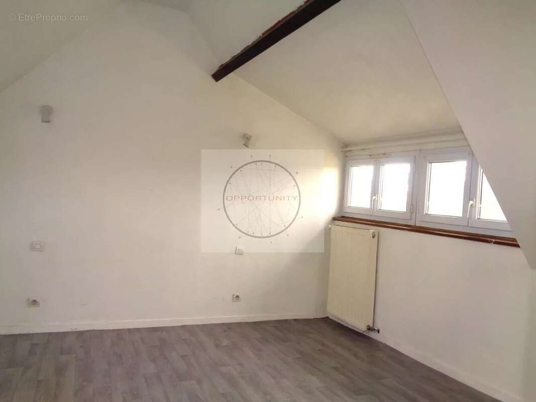 Maison à USSY-SUR-MARNE