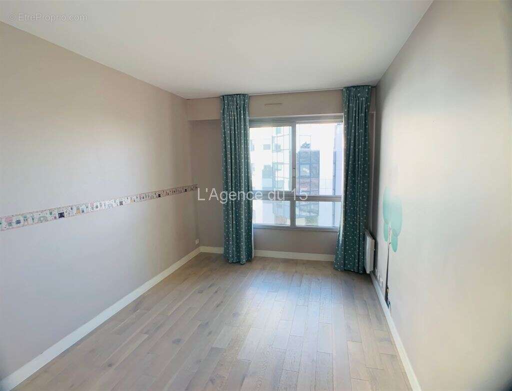 Appartement à BOULOGNE-BILLANCOURT