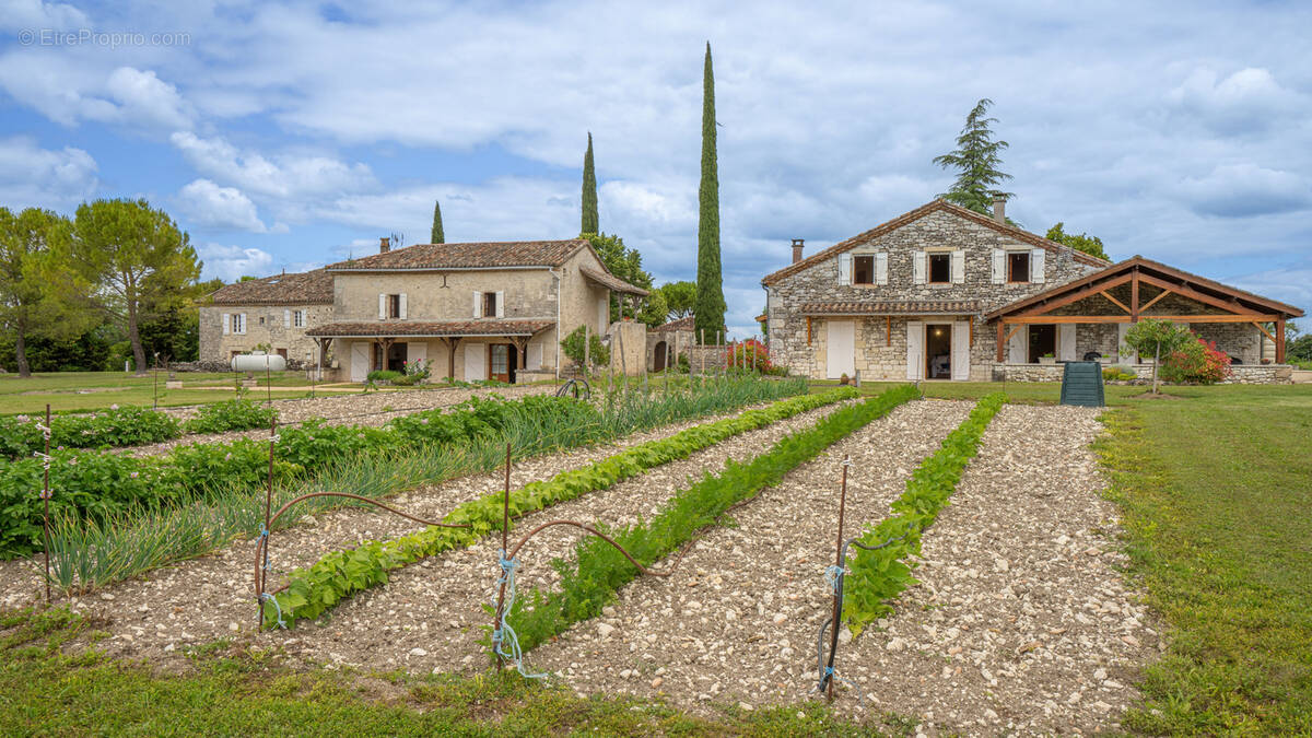 Maison à BAGAT-EN-QUERCY