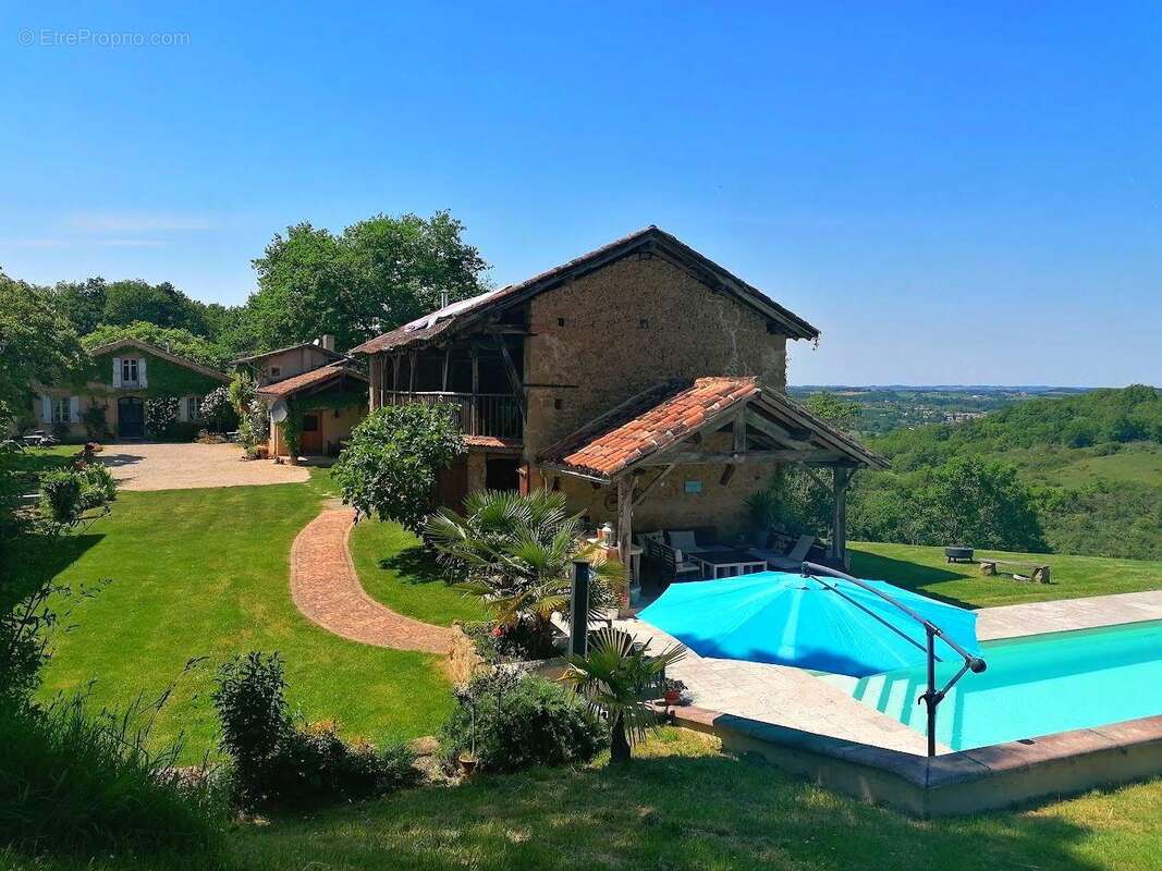 Maison à SEISSAN