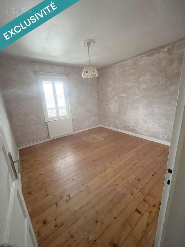 Maison à SAINT-GEOIRE-EN-VALDAINE