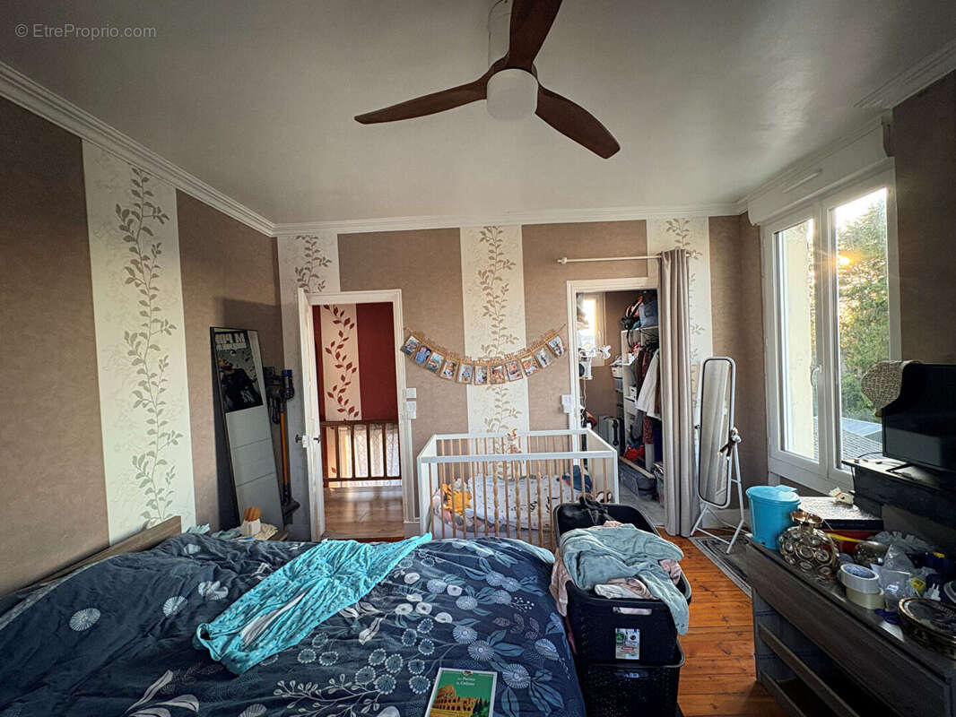 Maison à MOY-DE-L'AISNE