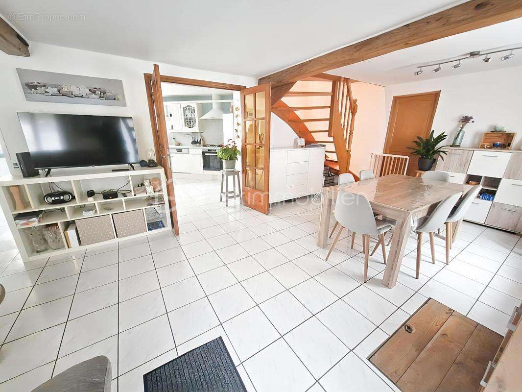 Maison à WATTIGNIES