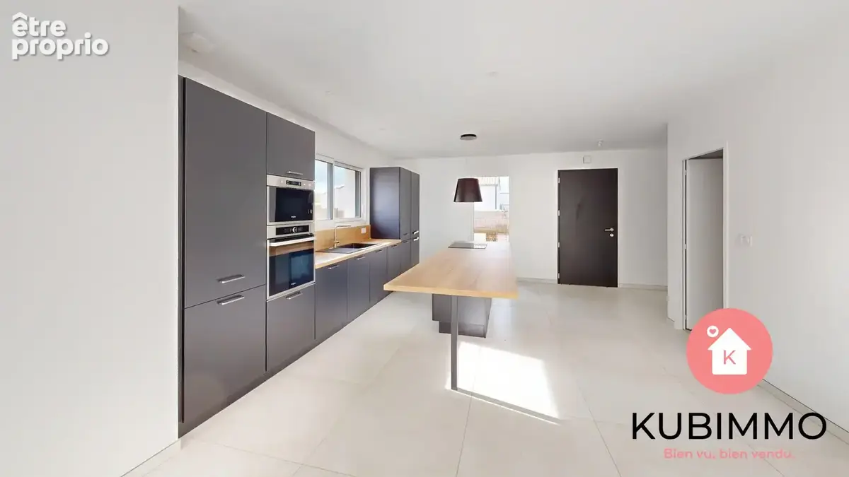 Maison 5 pièces 110 m² à vendre à Saint-Hilaire-La-Foret (85440) - photo 3