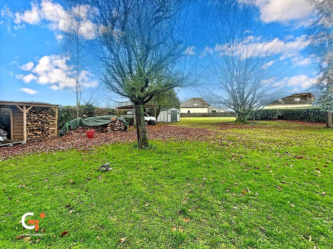 Maison à SAINT-PIERRE-DES-FLEURS