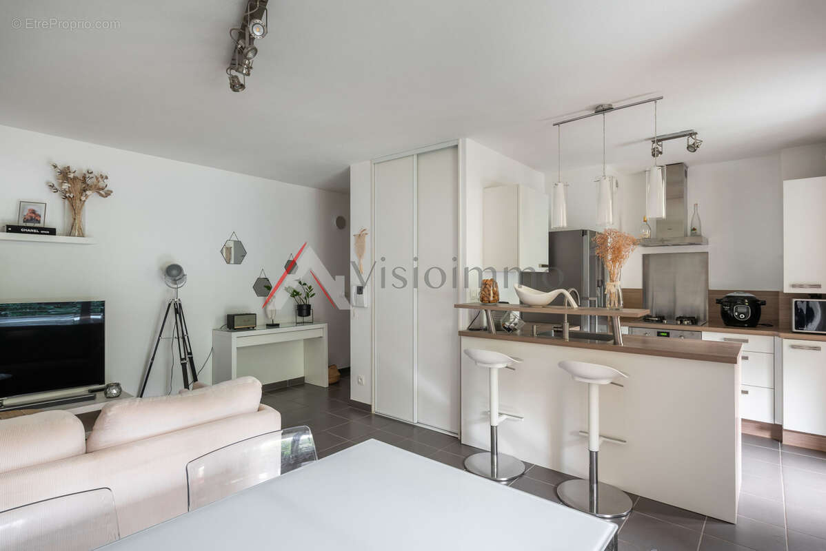 Appartement à FONTAINE