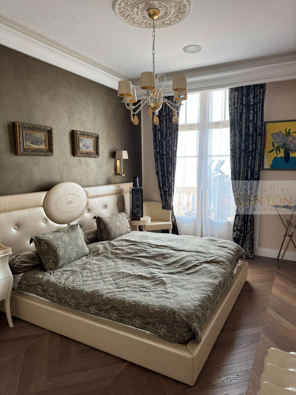 Appartement à MENTON