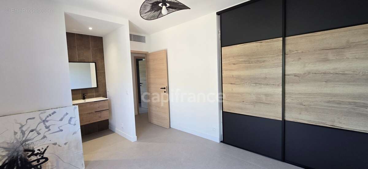 Appartement à vendre 4 pièces BANDOL (83) + 2 parkings + terrasse - photo 18
