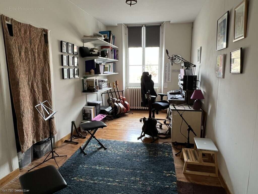 Maison à VILLEFAGNAN