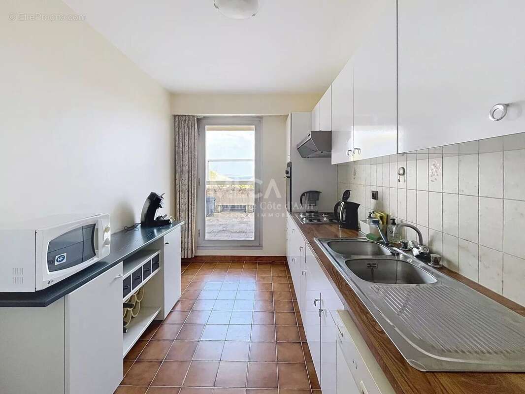 Appartement à VILLENEUVE-LOUBET