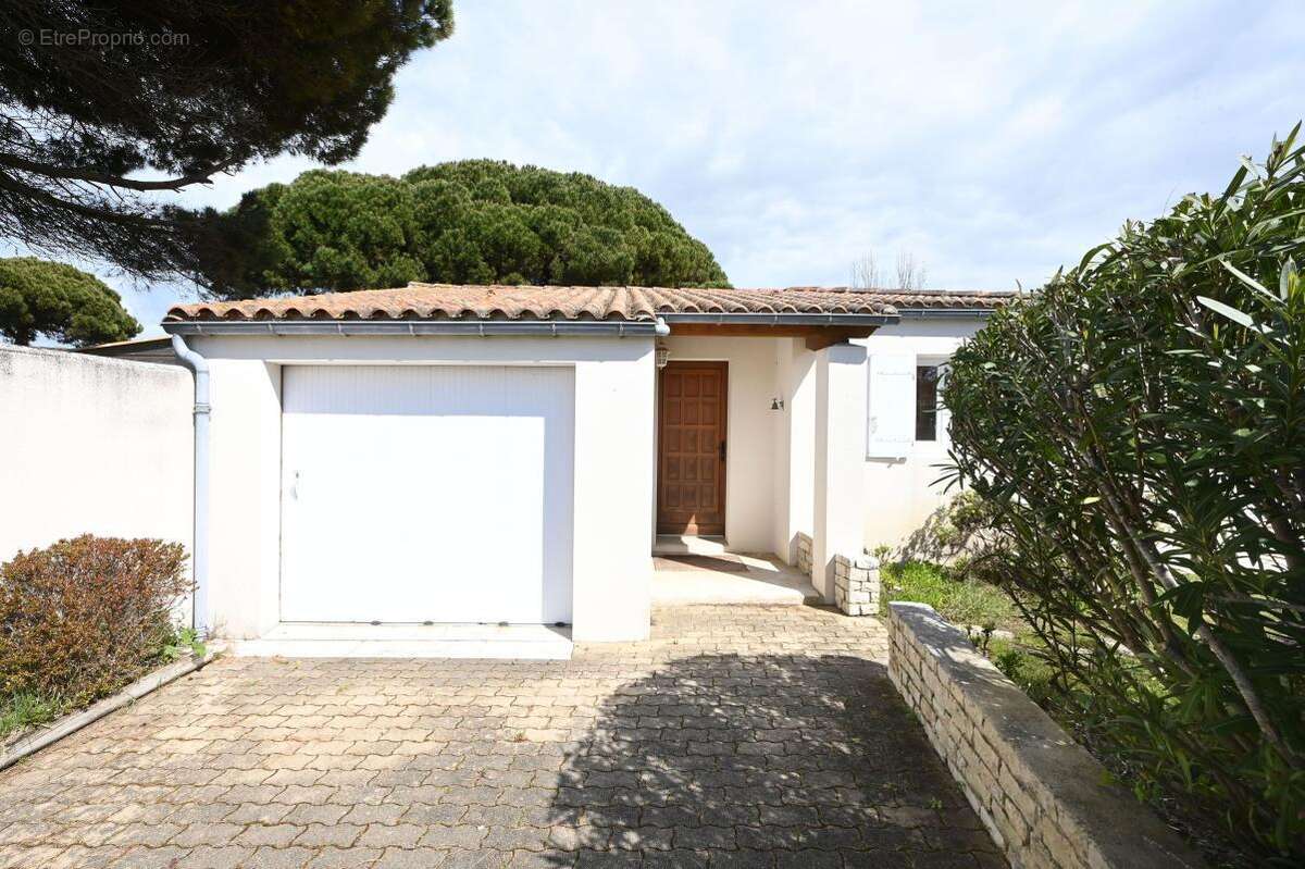 Maison à LA COUARDE-SUR-MER