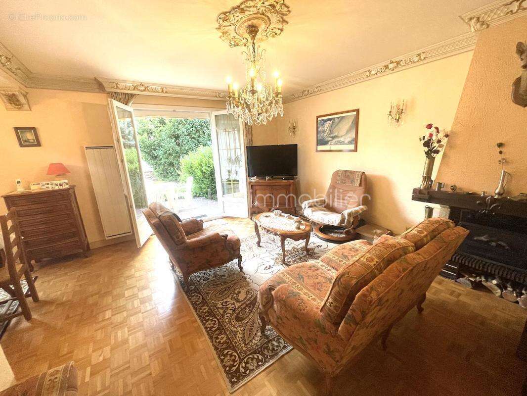 Maison à VILLIERS-SUR-ORGE