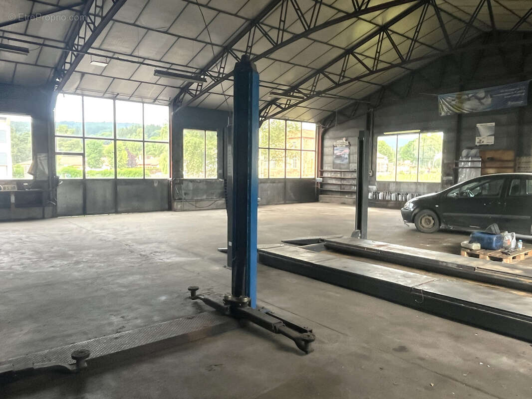 Commerce à USSON-EN-FOREZ