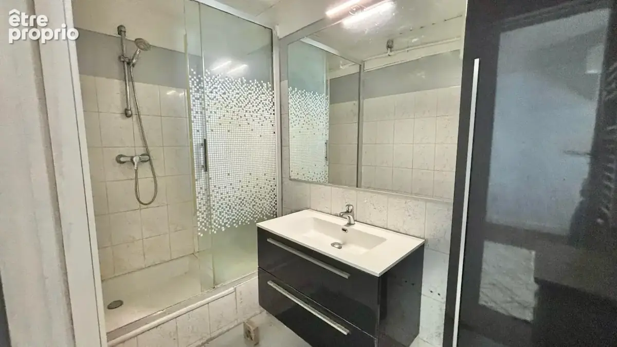 Belle meulière de caractère avec 4 chambres et un jardin. - photo 14