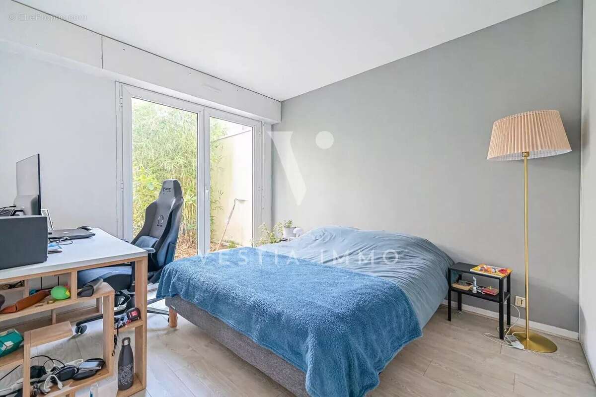 BOULOGNE BILLANCOURT. 2 pièces au calme 50 m² avec jardin 43 m², cave et parking - photo 5