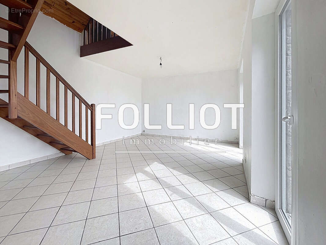 Maison à SAINT-SAMSON-DE-BONFOSSE