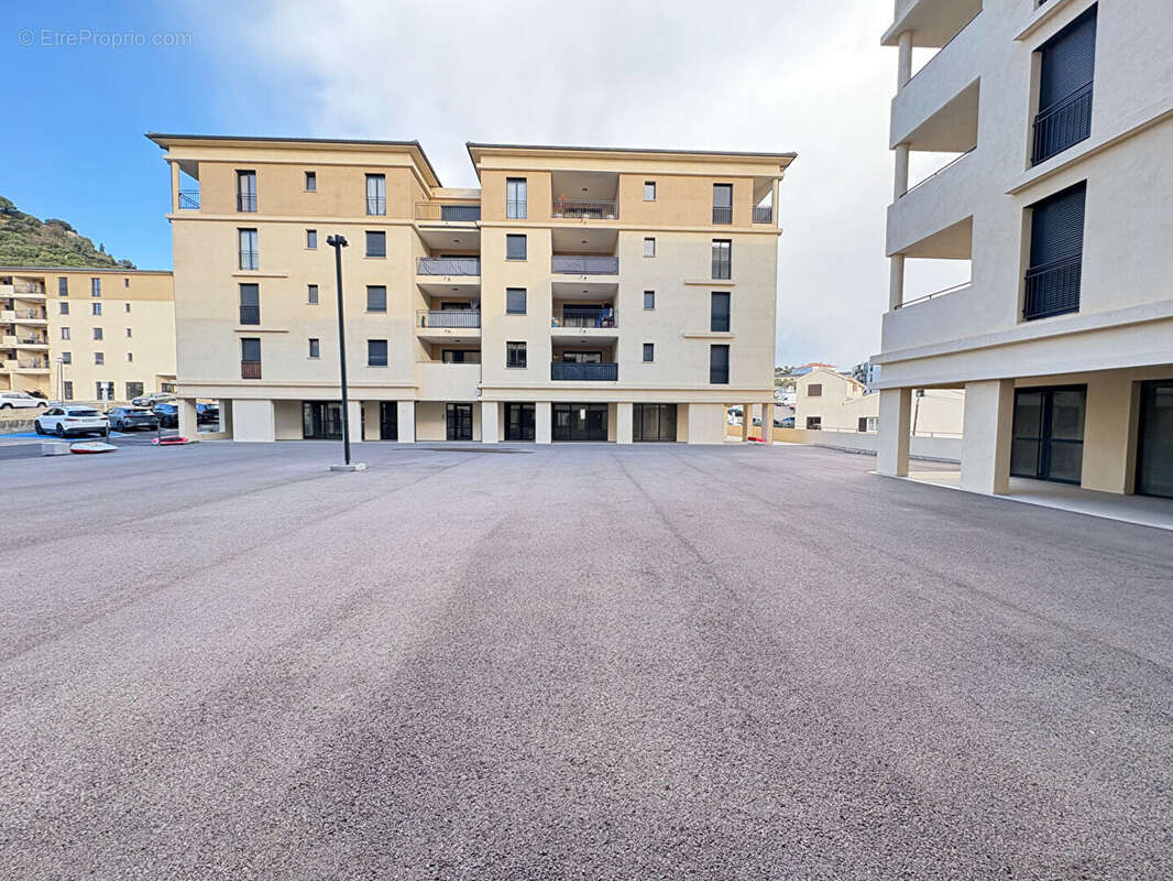 Commerce à BASTIA