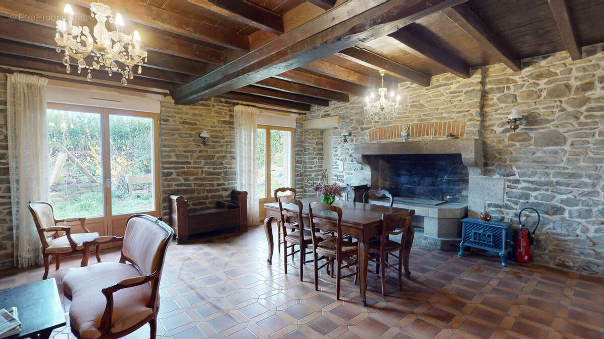 Maison à ISIGNY-LE-BUAT