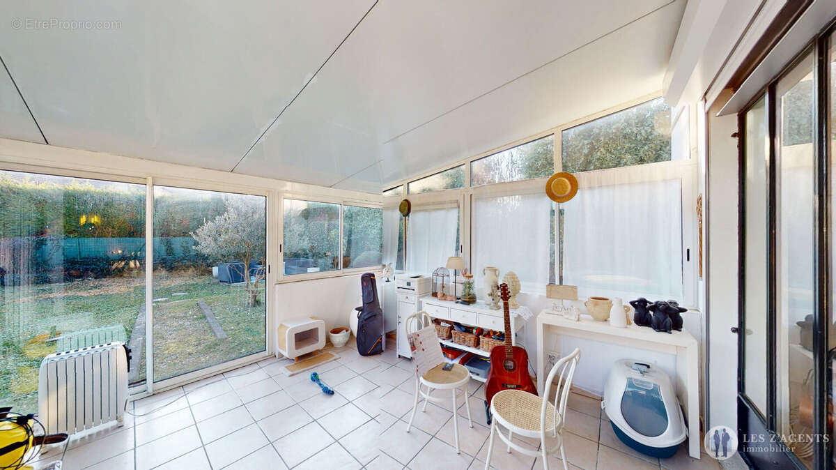 Maison à SAINT-MARTIN-D'HERES