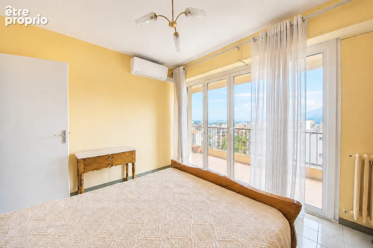 BASTIA - T3 avec balcon et vue mer - photo 6