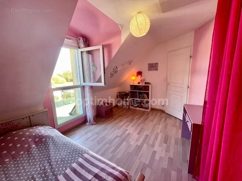 Maison à PLOUNEVEZ-QUINTIN