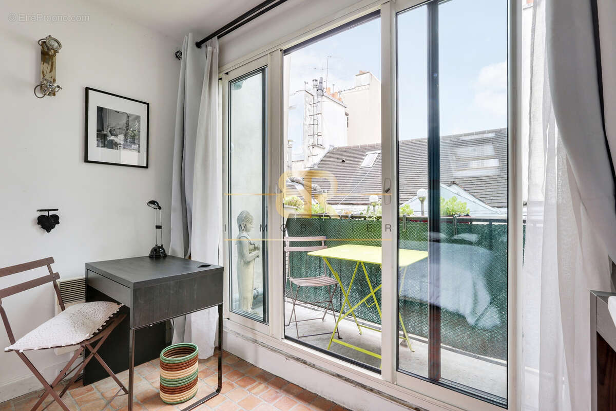 Appartement à PARIS-2E