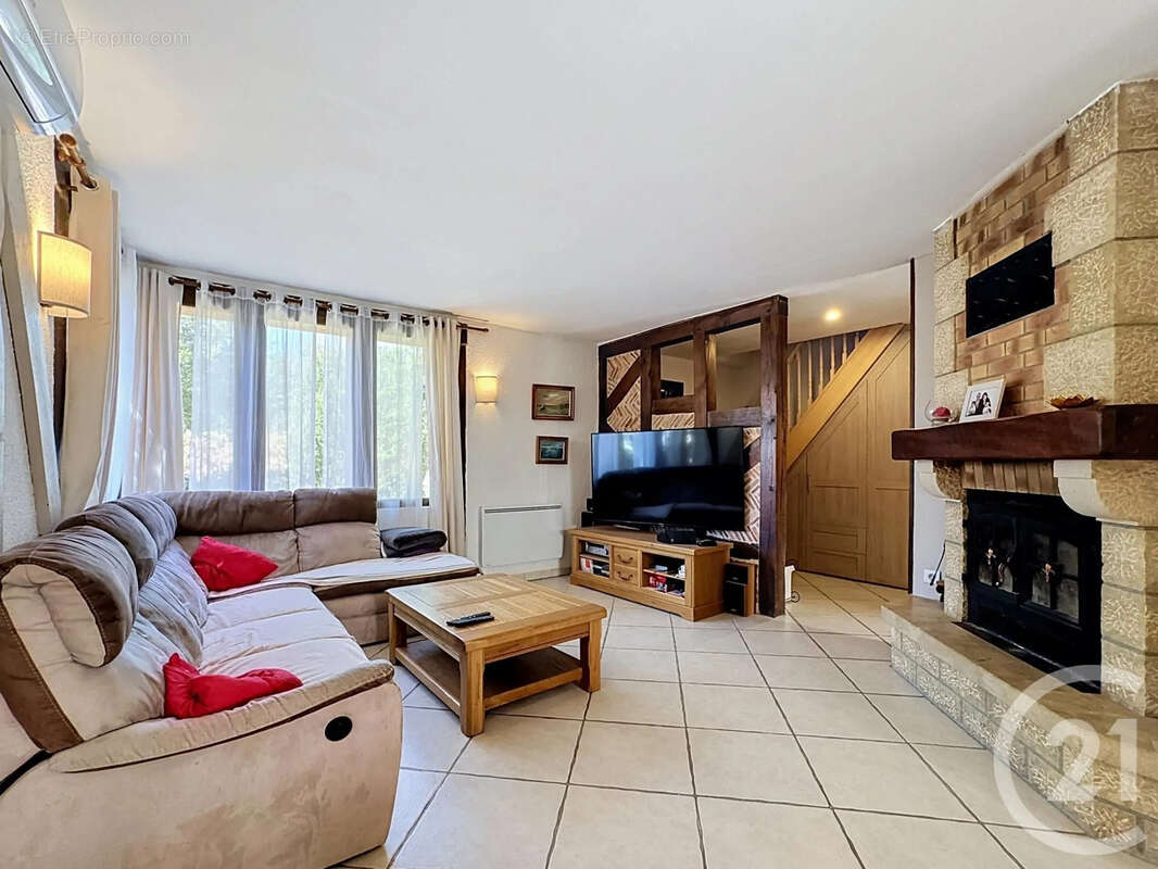 Maison 118 m² à Jouy-Le-Potier  - photo 6