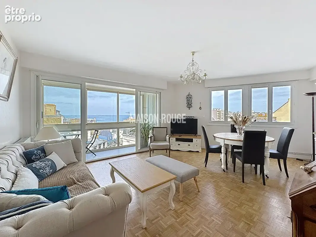 appartement-t3-renove-vue-mer-loggia-rochebonne-saint-malo - photo 3