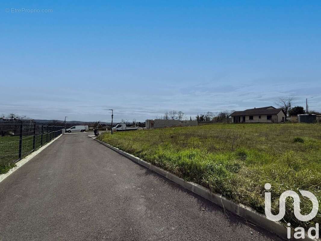 Photo 2 - Terrain à IRIGNY