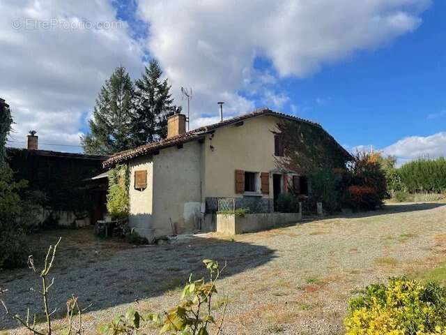 Maison à LIAS-D&#039;ARMAGNAC