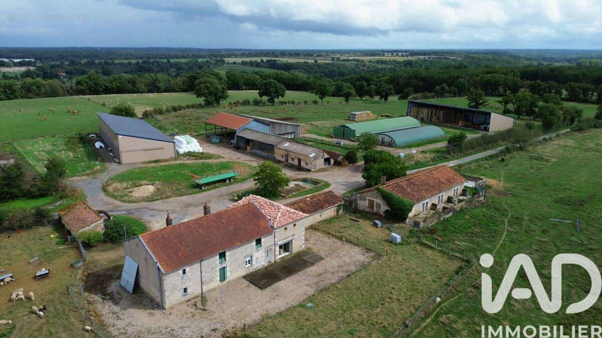 Photo 1 - Maison à SAULGE