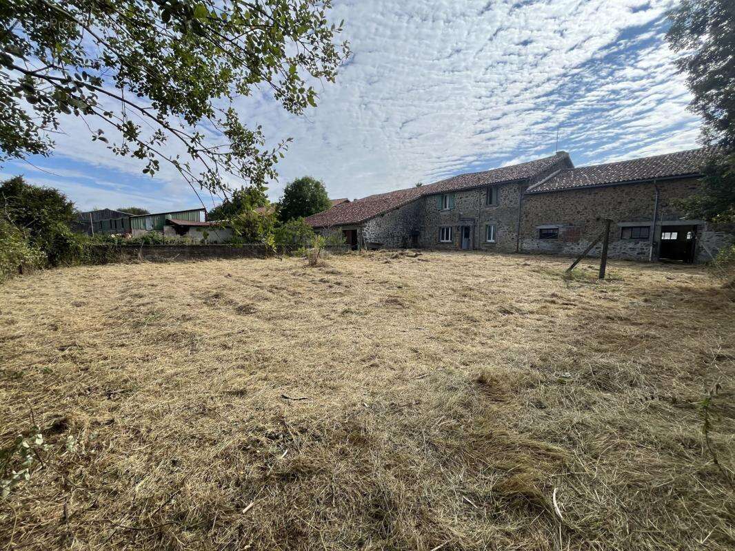 Maison à SAINT-AUVENT