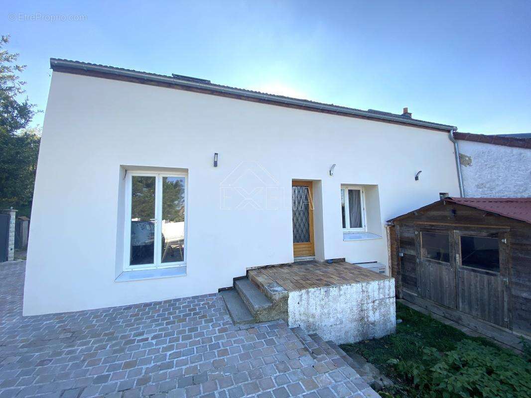 Maison à BUCHELAY