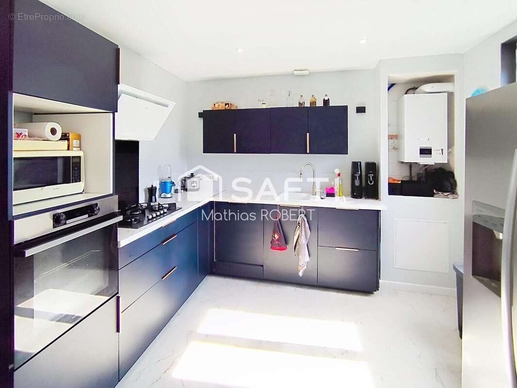 Maison 110 m² à Saint-Amant-De-Boixe  - photo 6