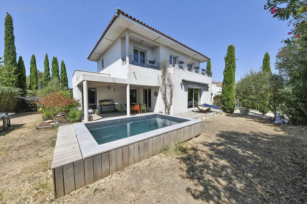Belle villa contemporaine avec bassin à Bouillargeus en périphérie de Nîmes - photo 11