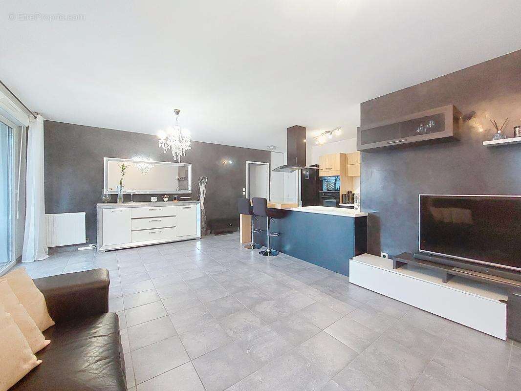 Appartement à SAINT-FONS