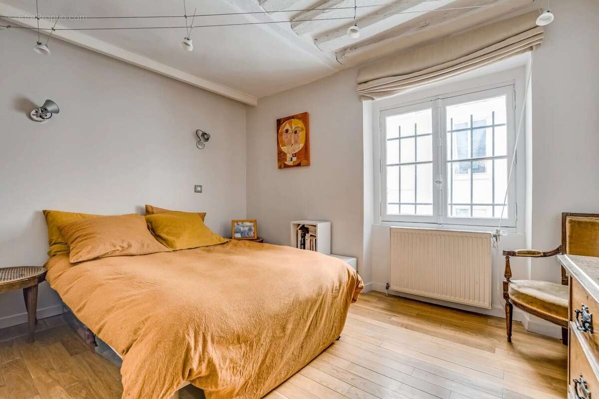 Appartement à PARIS-6E