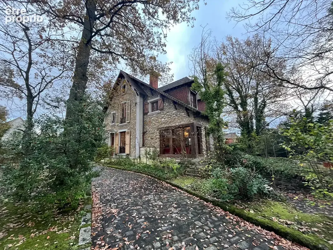 Maison à BEAUCHAMP