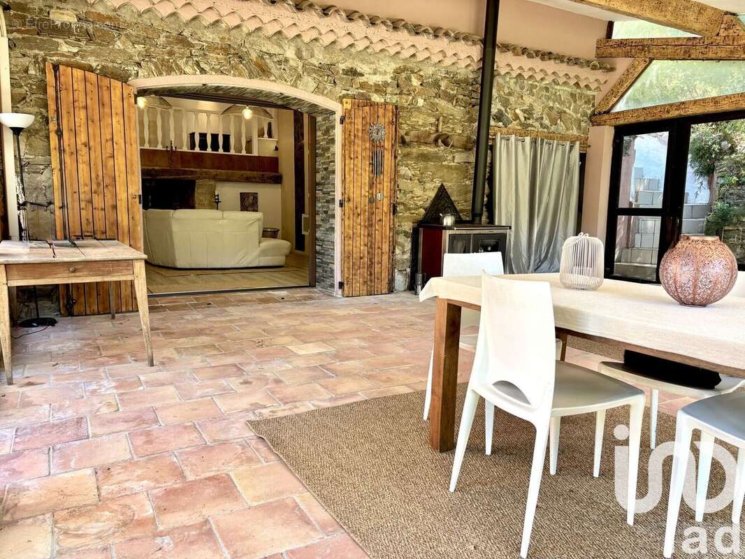 Photo 3 - Maison à BORMES-LES-MIMOSAS