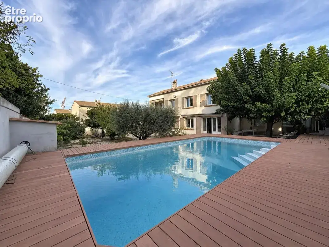 Maison 6 pièces 150 m² · à Morières-lès-Avignon · 150 m² · 440 000 €