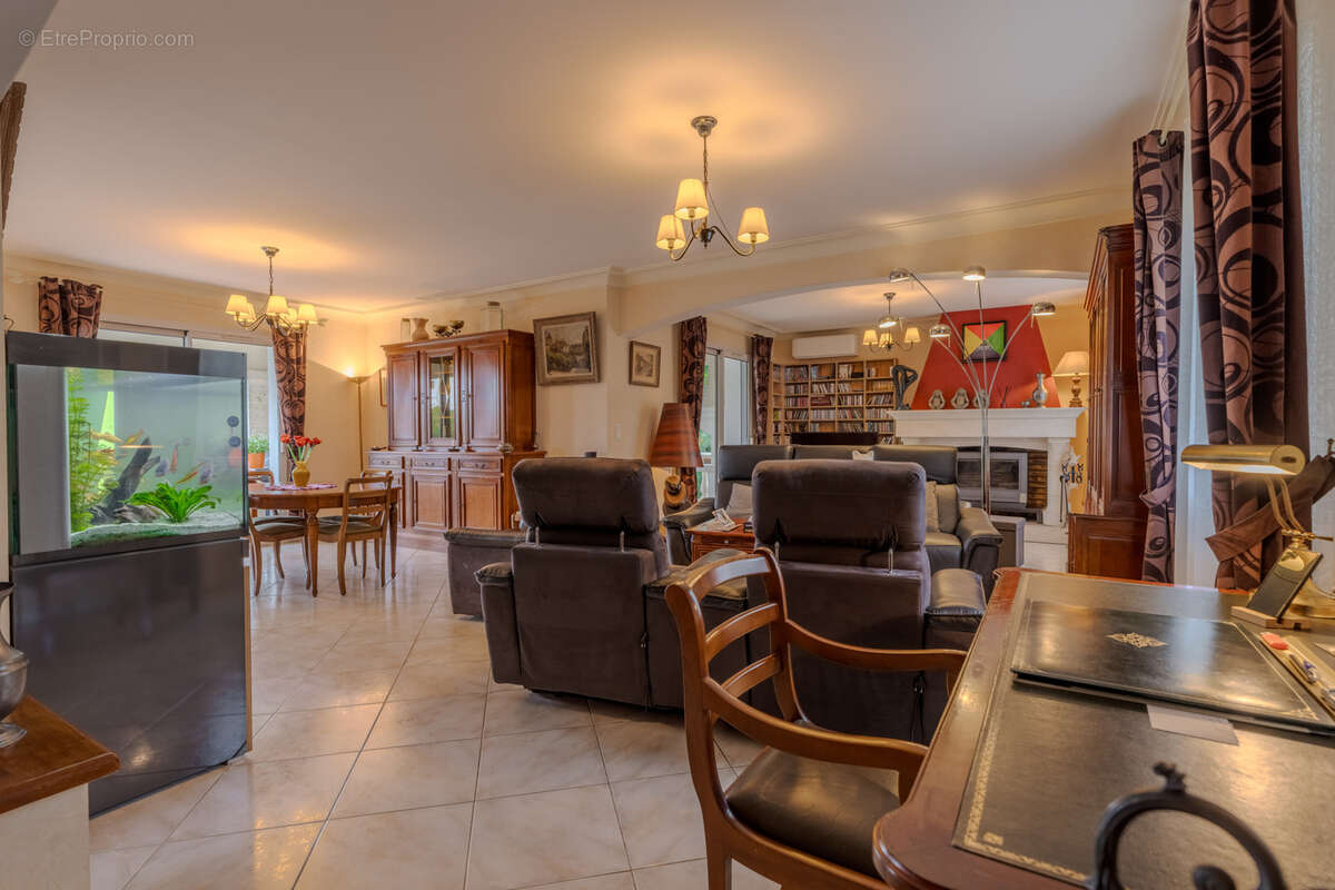 Maison à HAUTEFAGE-LA-TOUR