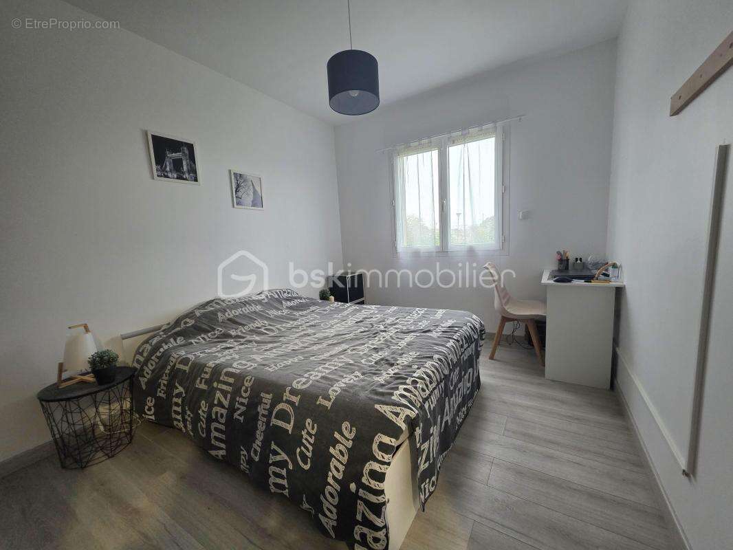 Maison à MONTBARTIER