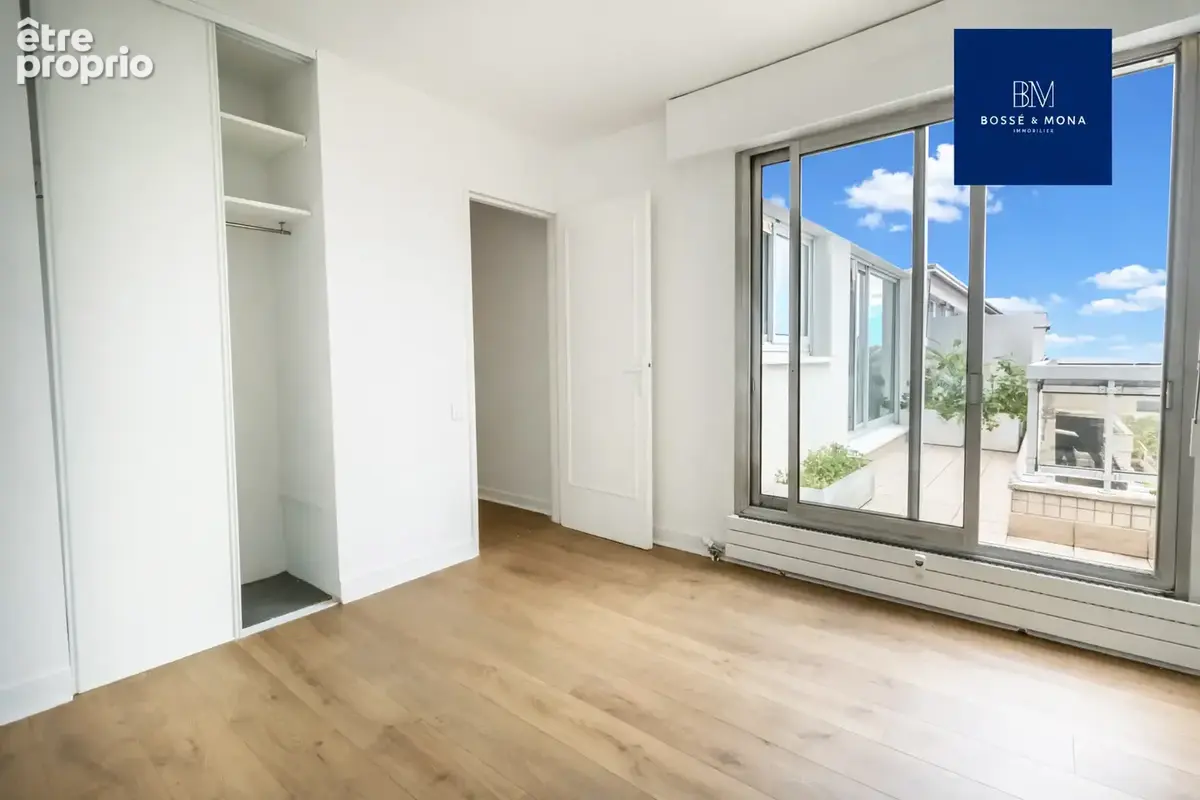 Appartement 95m2, dernier étage, avec terrasse, balcon et 2 places de stationnement, rue Lambrechts - photo 12