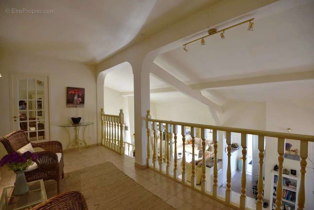 Maison à MONTAUROUX