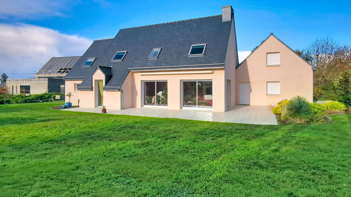 Maison à MINIHY-TREGUIER